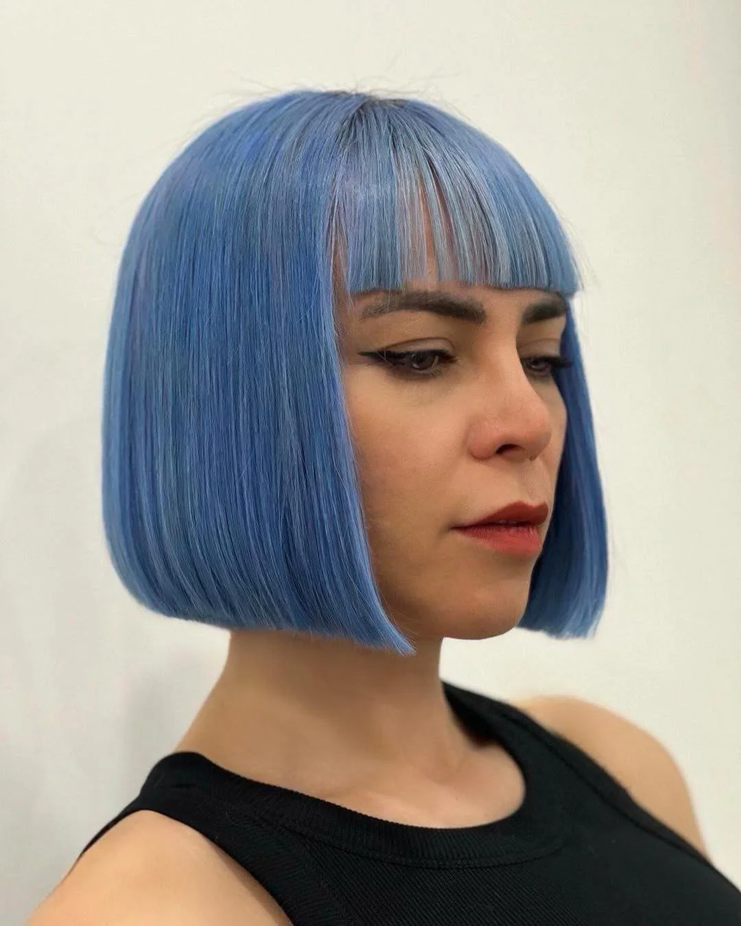 best summer easy hairstyle 2026 Bold Blunt Bob with Statement Color