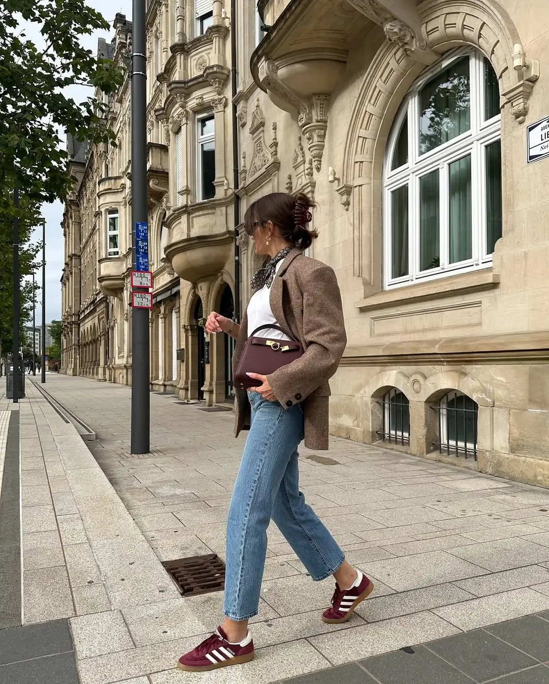 casual friday summer outfits with sneakers 2026 Effortless Tailoring Meets Off-Duty Denim