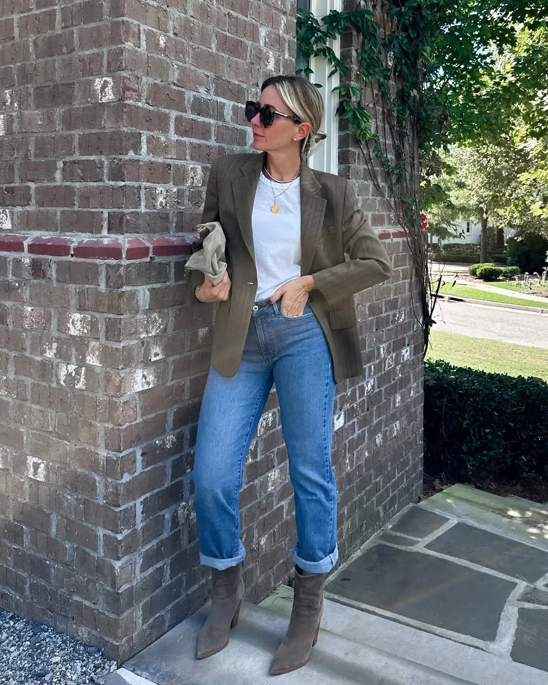 casual summer blazer outfits 2026 Effortless Denim and Earth-Toned Blazer Energy