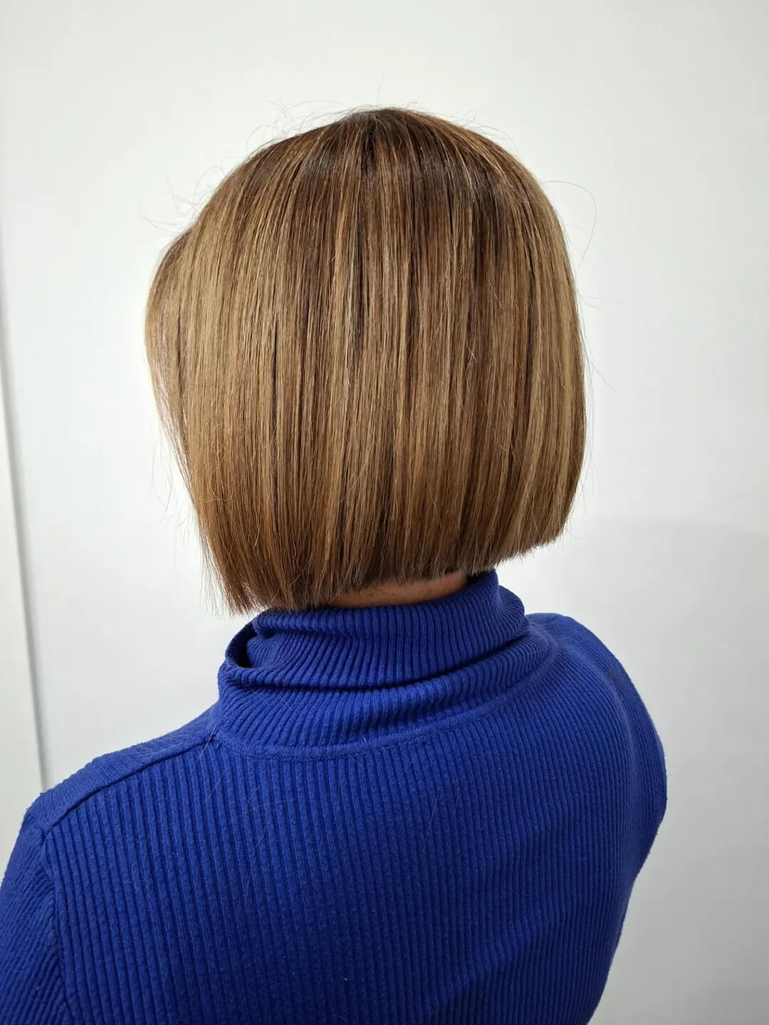summer bob haircut 2026 Classic Blunt Bob with Natural Density