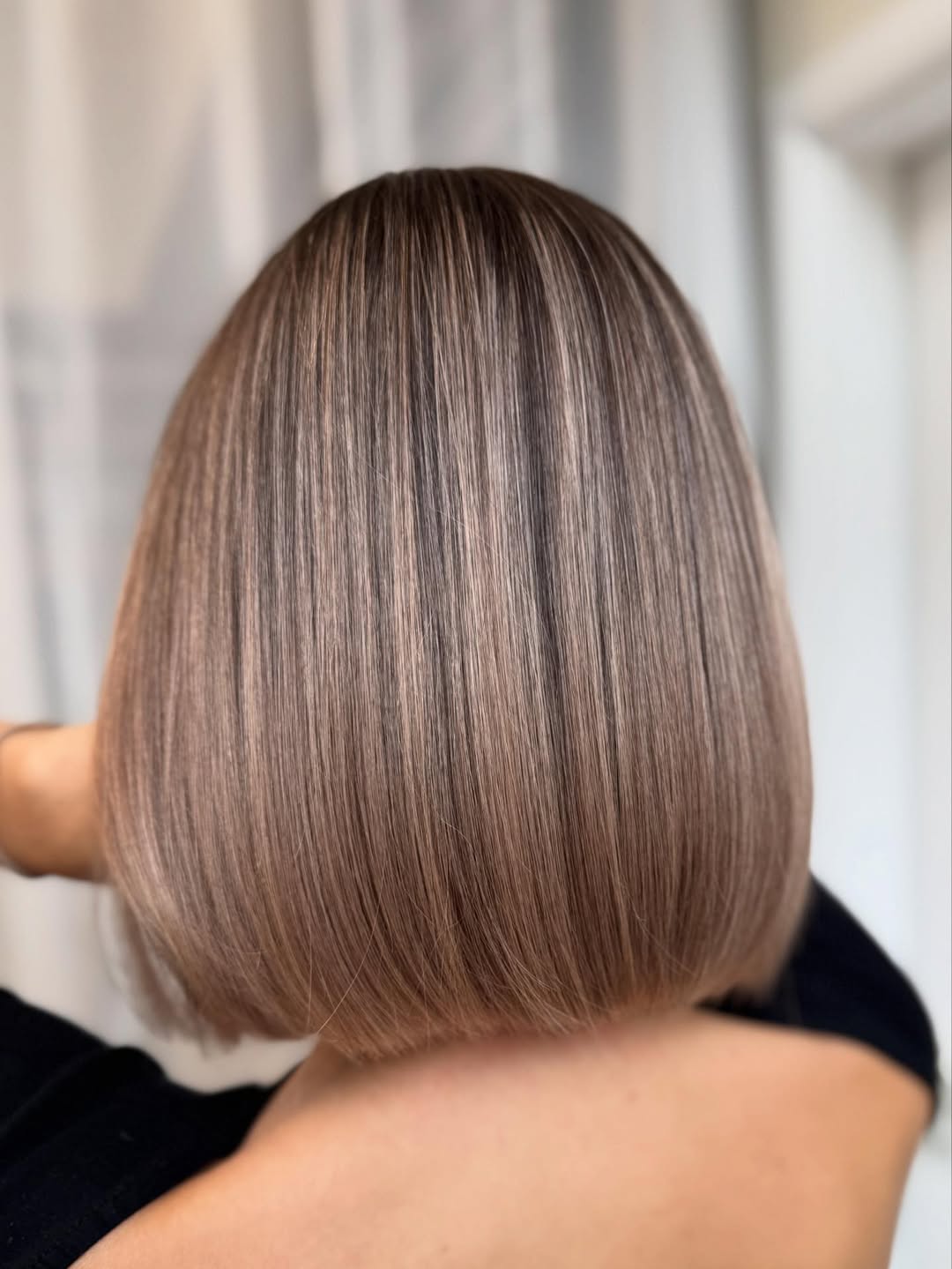 summer bob haircut 2026 Ultra Smooth One-Length Bob with Gloss Finish