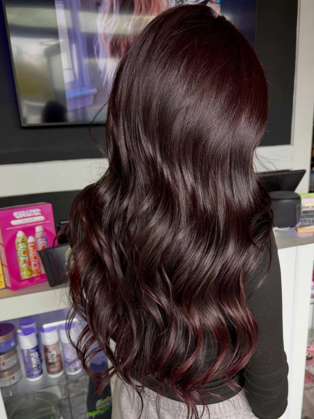 chic summer haircuts for thin fine hair 2026 Rich Glossy Length with Soft Movement