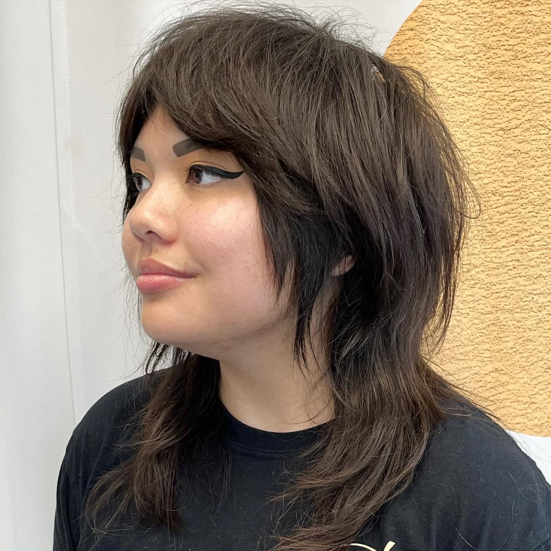 chic summer shag haircut 2026 short wolf shag haircut with bangs