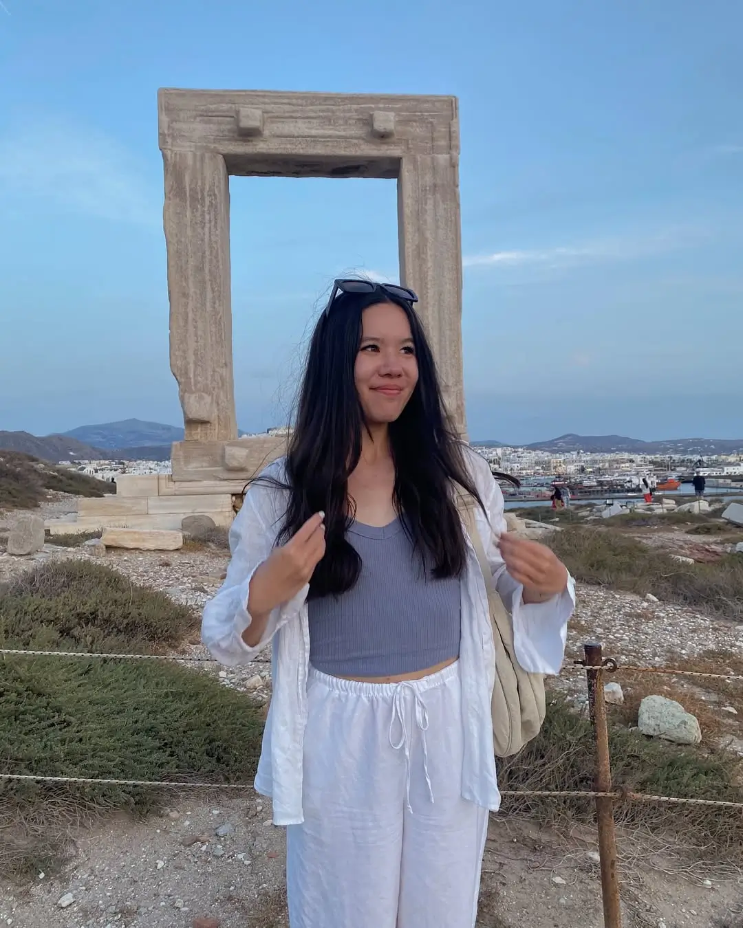 comfy breathable summer outfits 2026 Layered whites and soft coastal ease