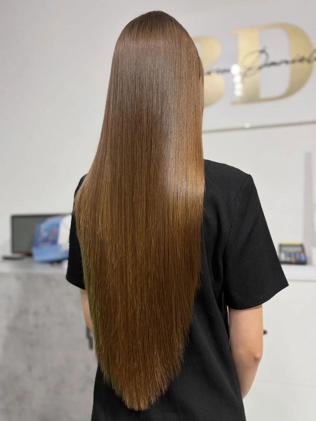feathered summer haircuts for long hair 2026 Ultra Sleek Long Length with Natural Feathering