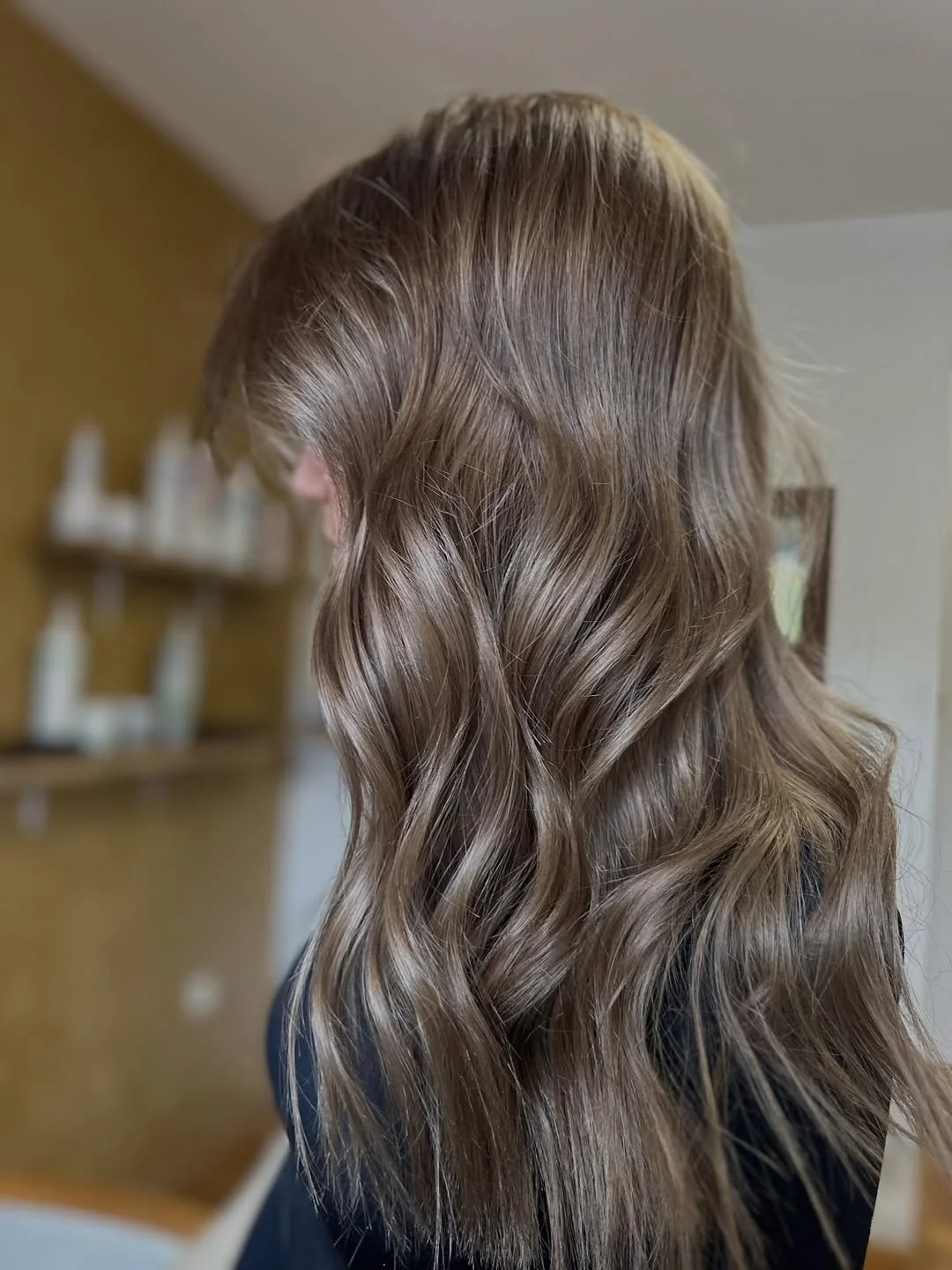 feathered summer haircuts for long hair 2026 Soft Natural Waves with Subtle Feathered Ends