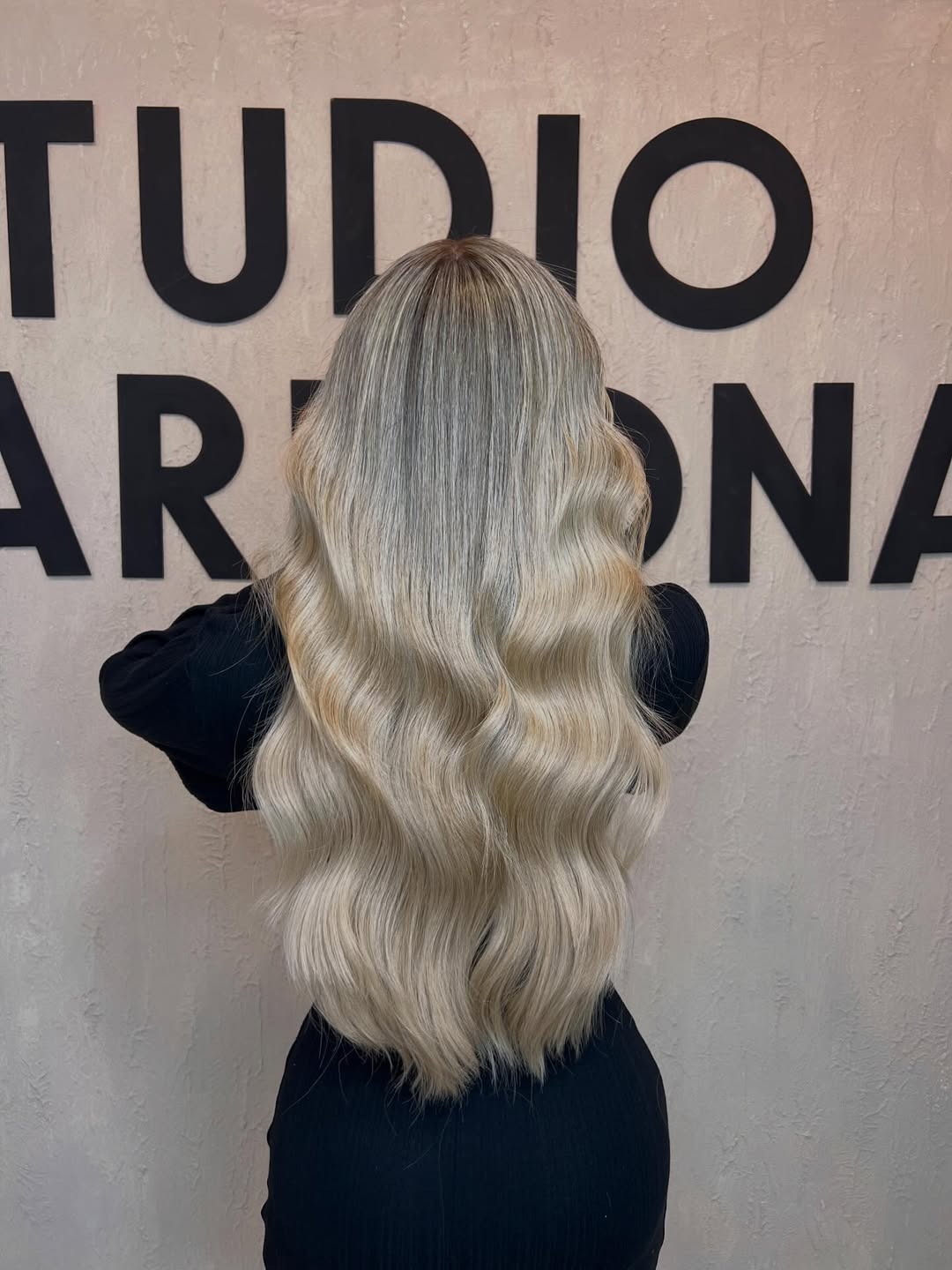 summer blonde hair color 2026 Ultra-Long Pearl Blonde Waves with Glass Shine