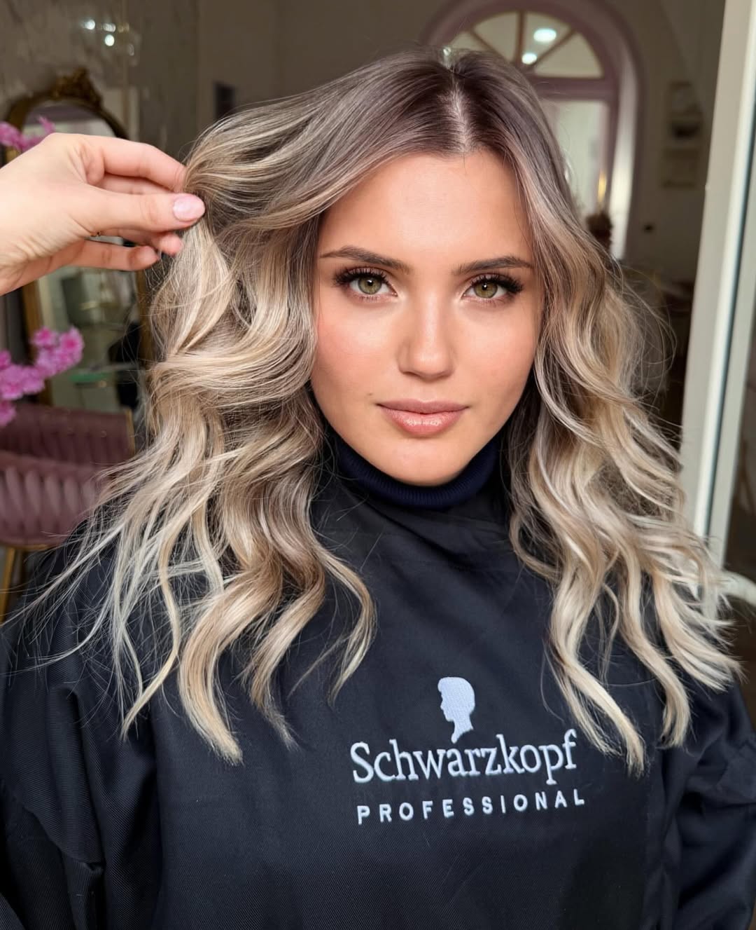 summer blonde hair color 2026 Rooted Beige Blonde with Soft Volume Waves