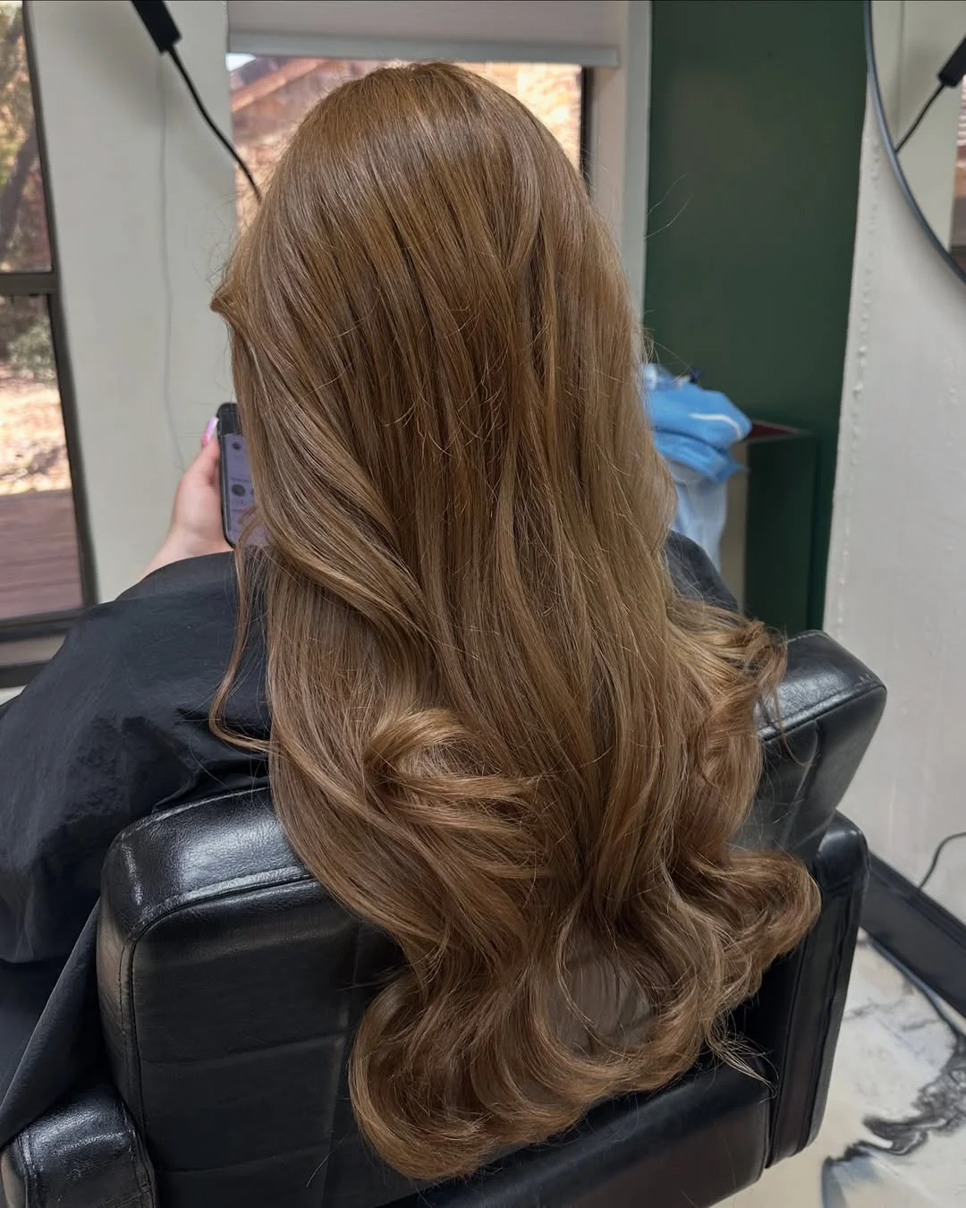 low lift summer mushroom brown hair color 2026 Soft Caramel Mushroom Brown with Flowing Volume