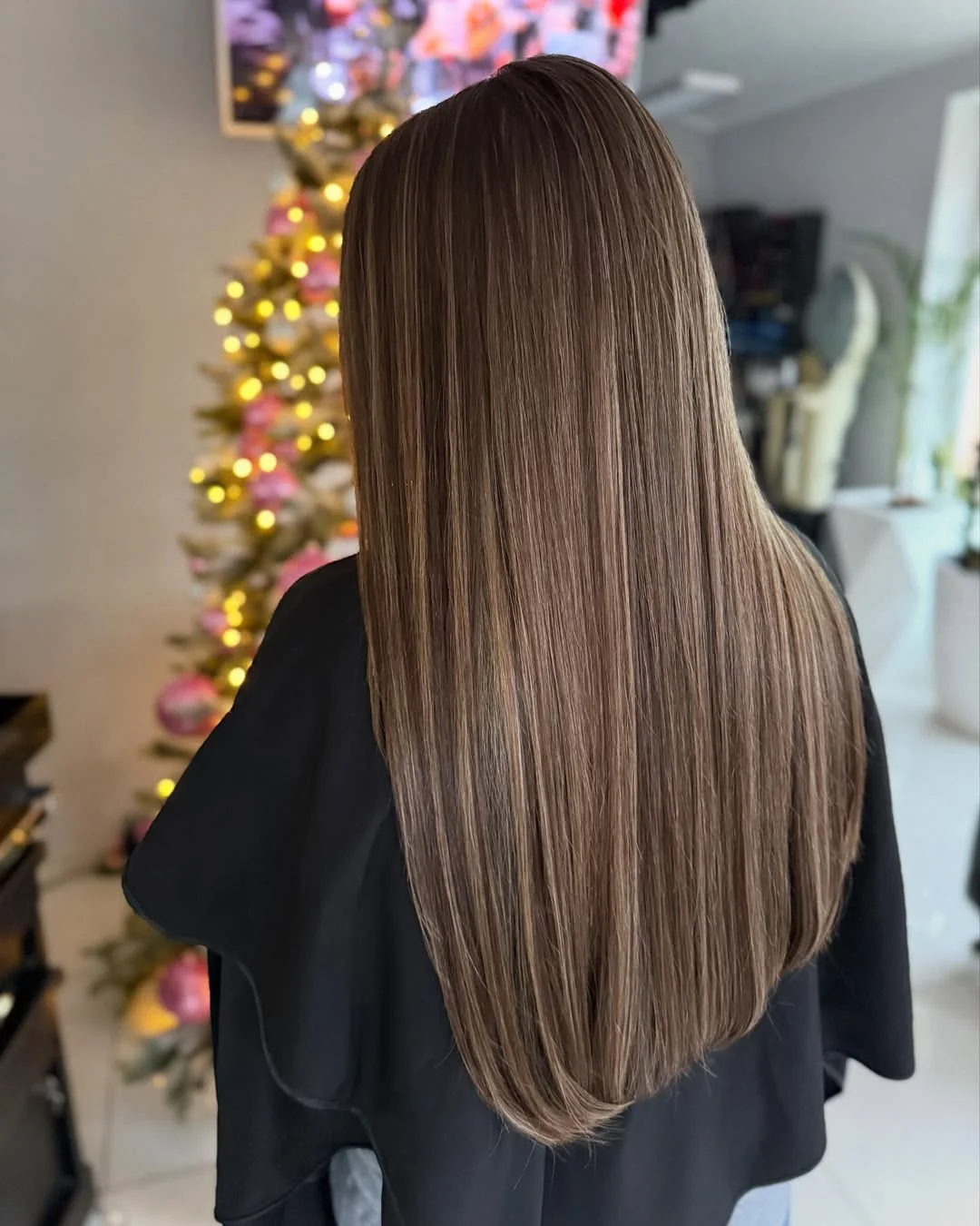 low lift summer mushroom brown hair color 2026 Ultra Sleek Cool Mushroom Length with Glass Finish