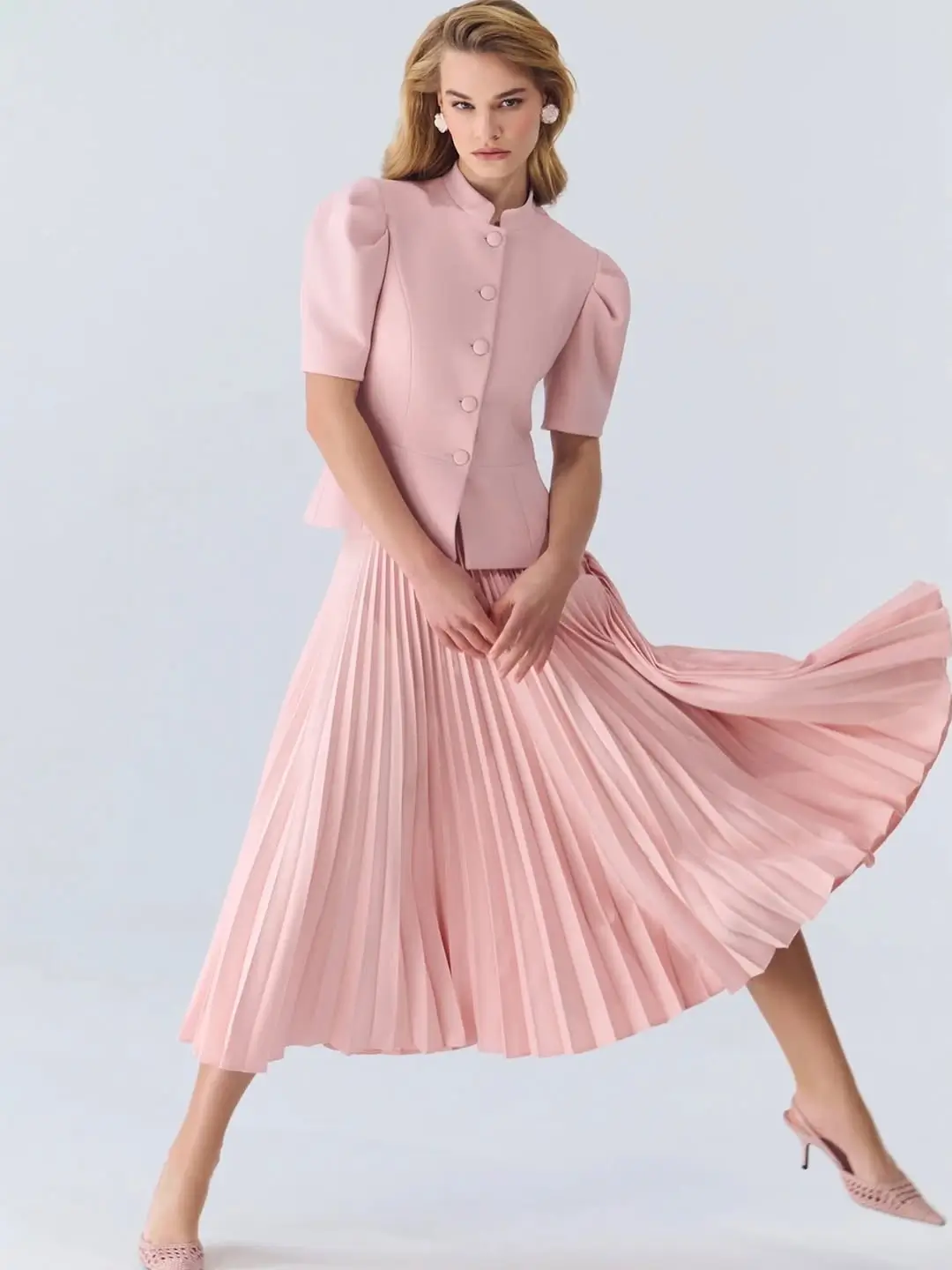 maxi skirt outfits summer 2026 Soft Pink Pleats That Feel Like Modern Romance