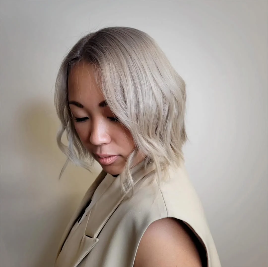 sassy summer short hairstyles 2026 Cool-Toned Wavy Bob with Minimal Layers