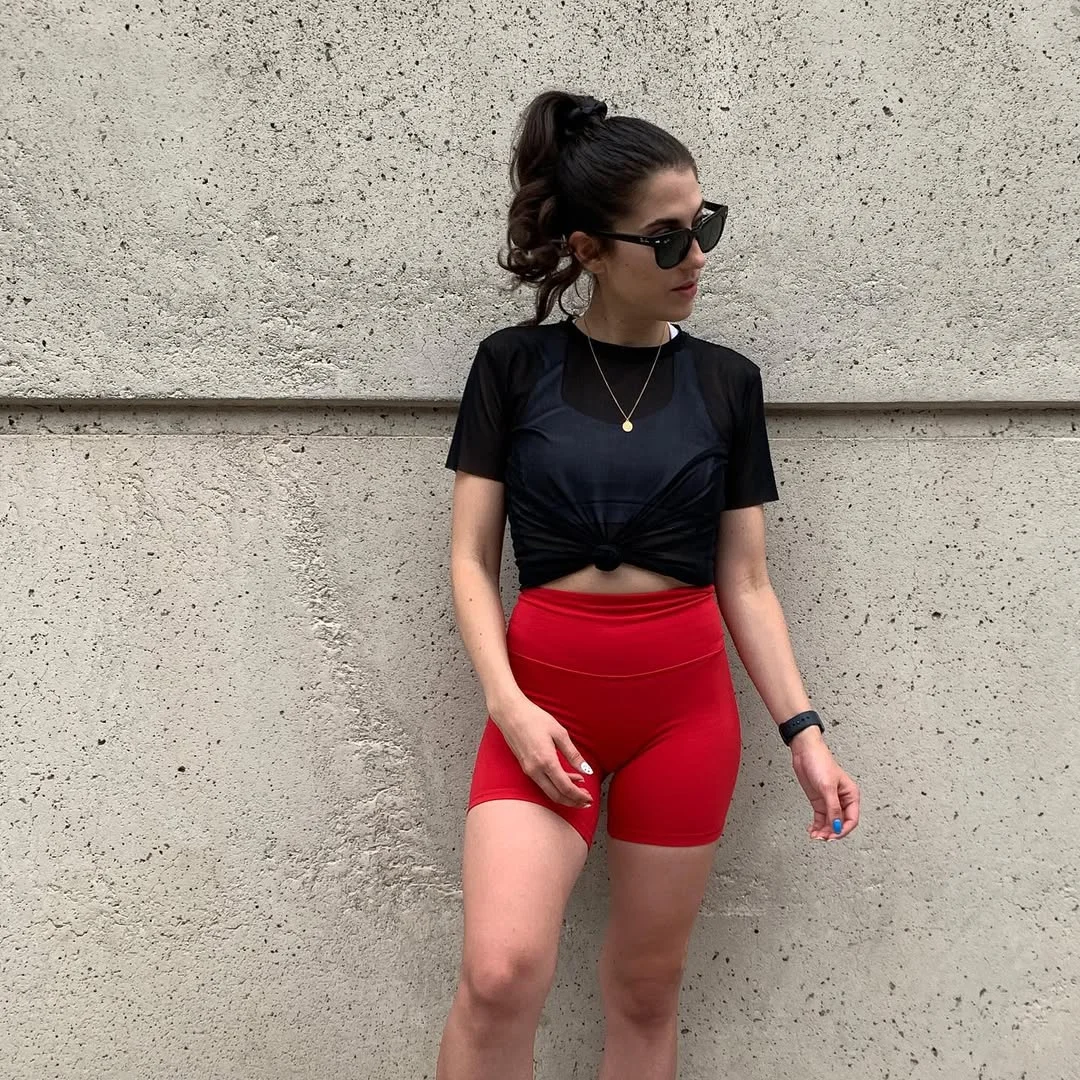 sporty summer ponytail hairstyle 2026 Sleek High Pony with Sporty Contrast