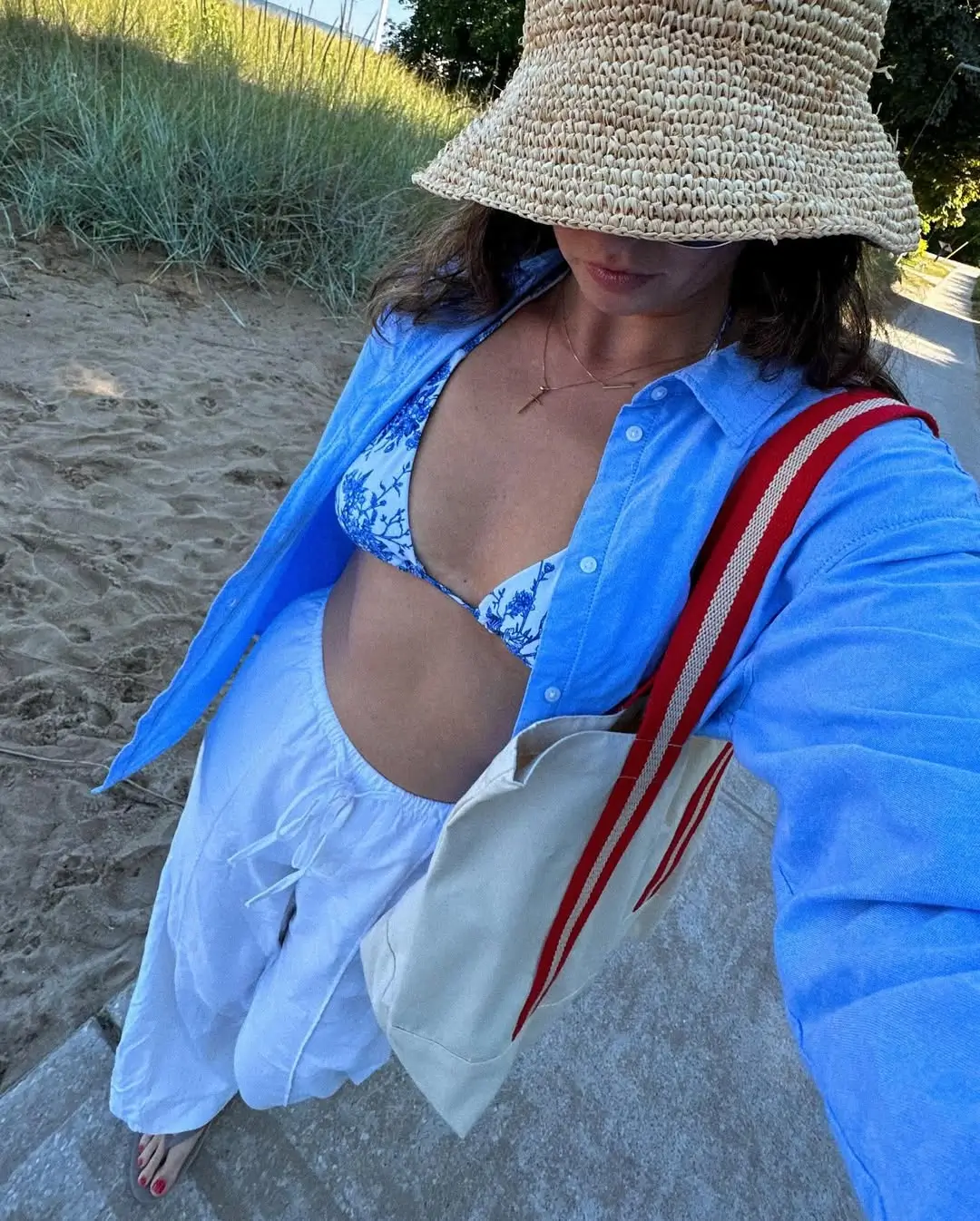 summer linen outfits 2026 Blue Linen Layers & That Quiet Coastal Aesthetic