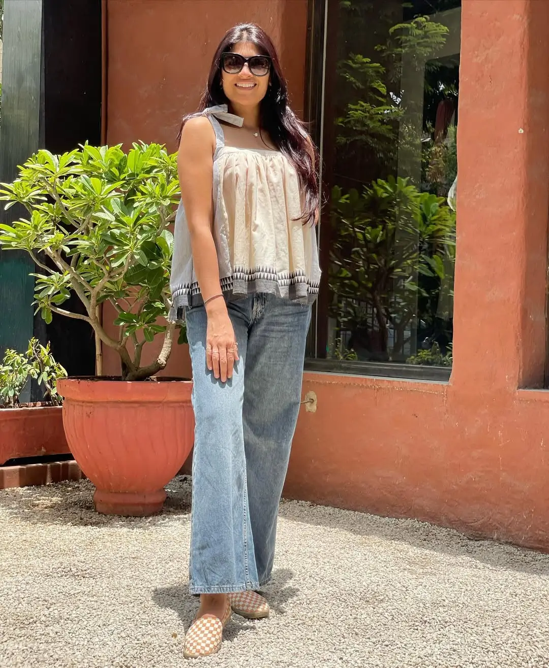 summer sleeveless tops 2026 Soft Volume & Easy Denim: The New Casual Balance