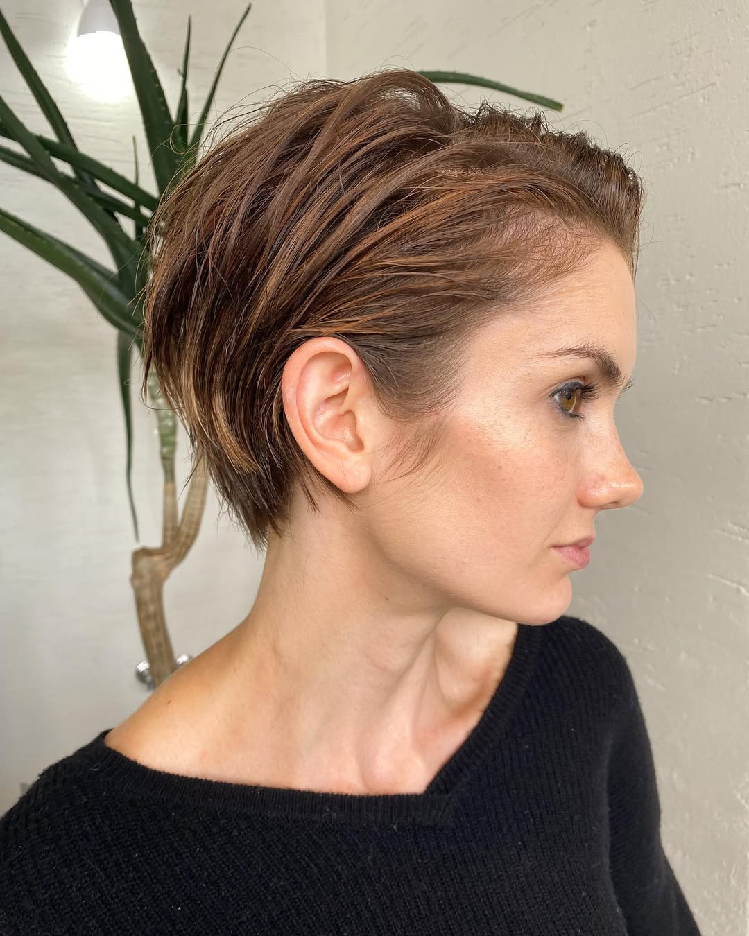 versatile summer haircut 2026 Sleek Short Crop with Natural Texture