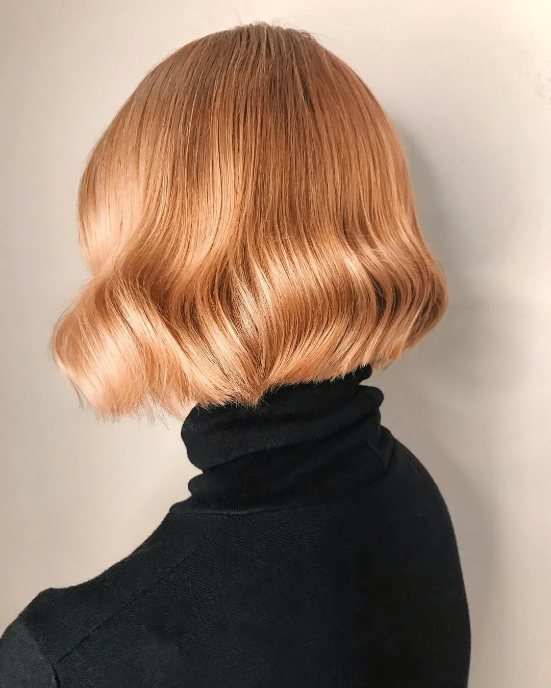 bright summer apricot blonde hair color 2026 French Apricot Blonde Bob with Satin Shine
