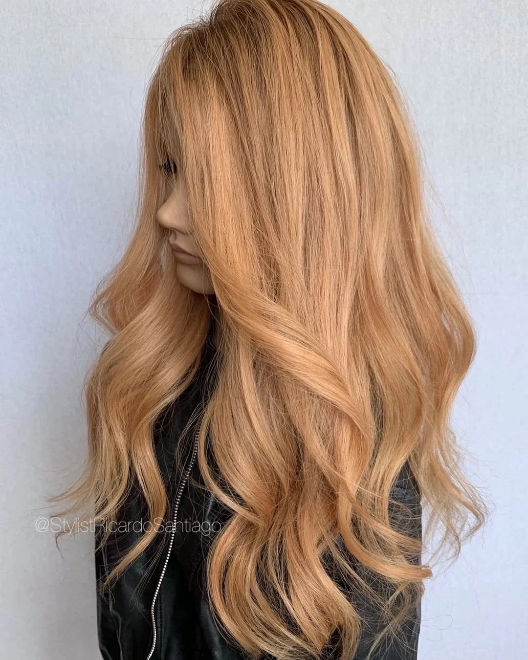 bright summer apricot blonde hair color 2026 Apricot Vanilla Blonde with Effortless Summer Texture