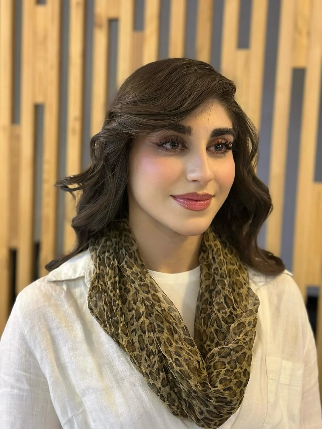 effortless summer haircuts for fuller faces 2026 Vintage-Inspired Glam Waves With Side Sweep