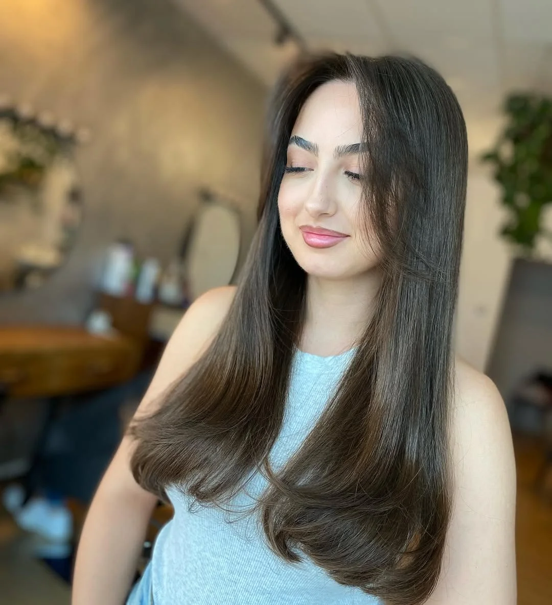 effortless summer haircuts for fuller faces 2026 Soft Mocha Length With Polished Curved Ends