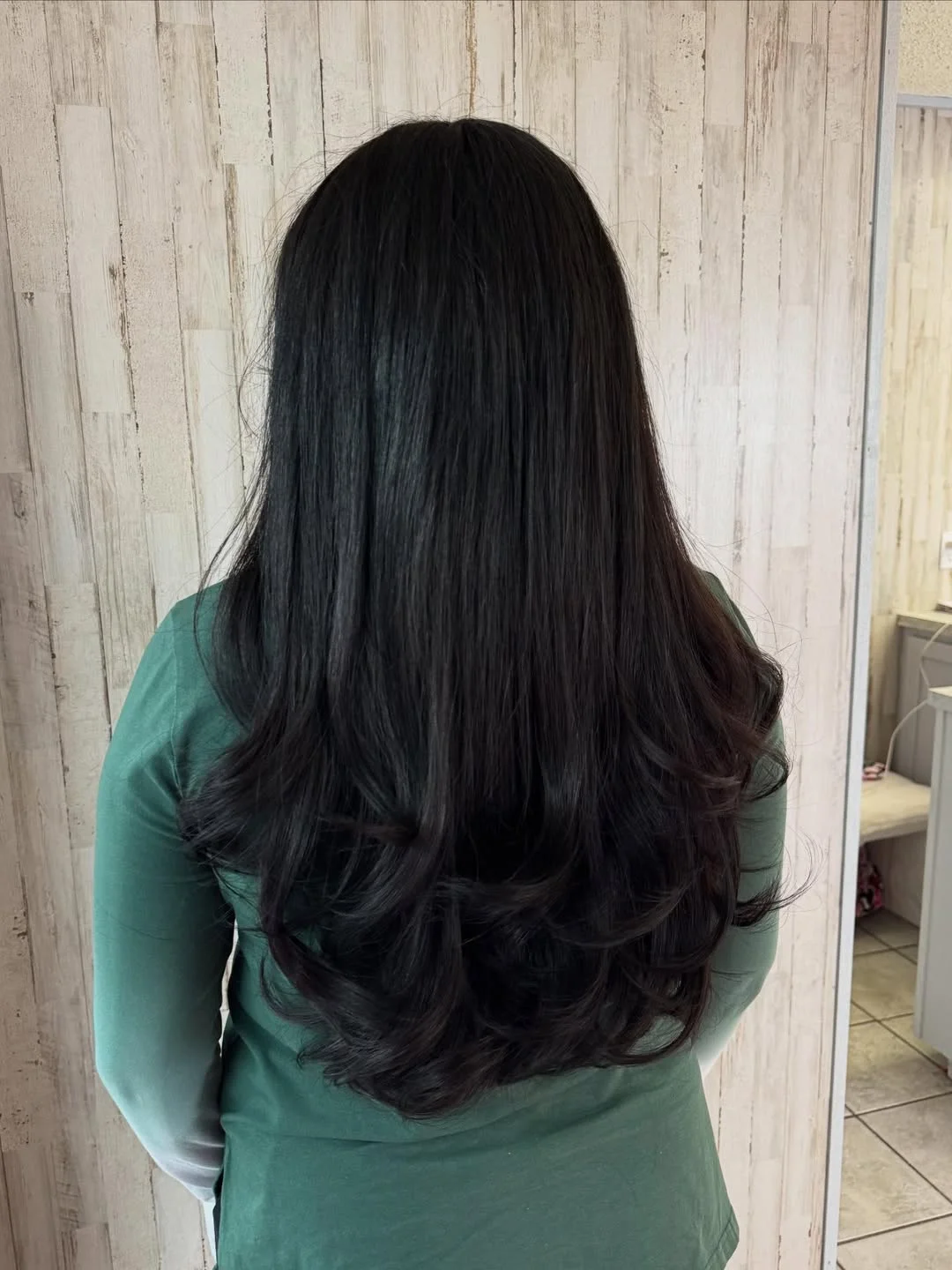 effortless summer haircuts for fuller faces 2026 Long Velvet Layers With Soft Curled Ends
