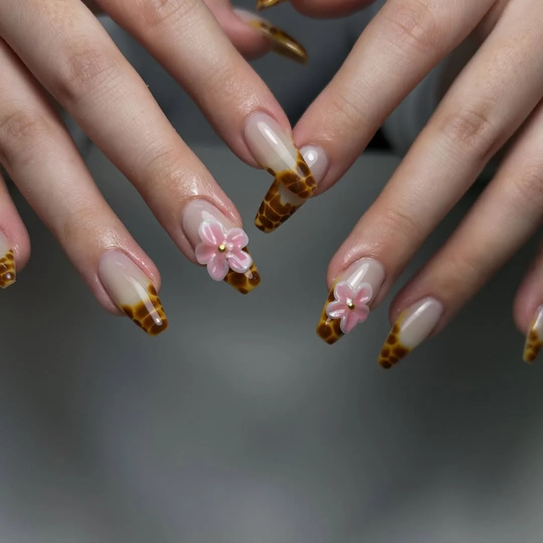June Nail Colors ideas Tortoiseshell French Tips With Soft Pink 3D Flowers
