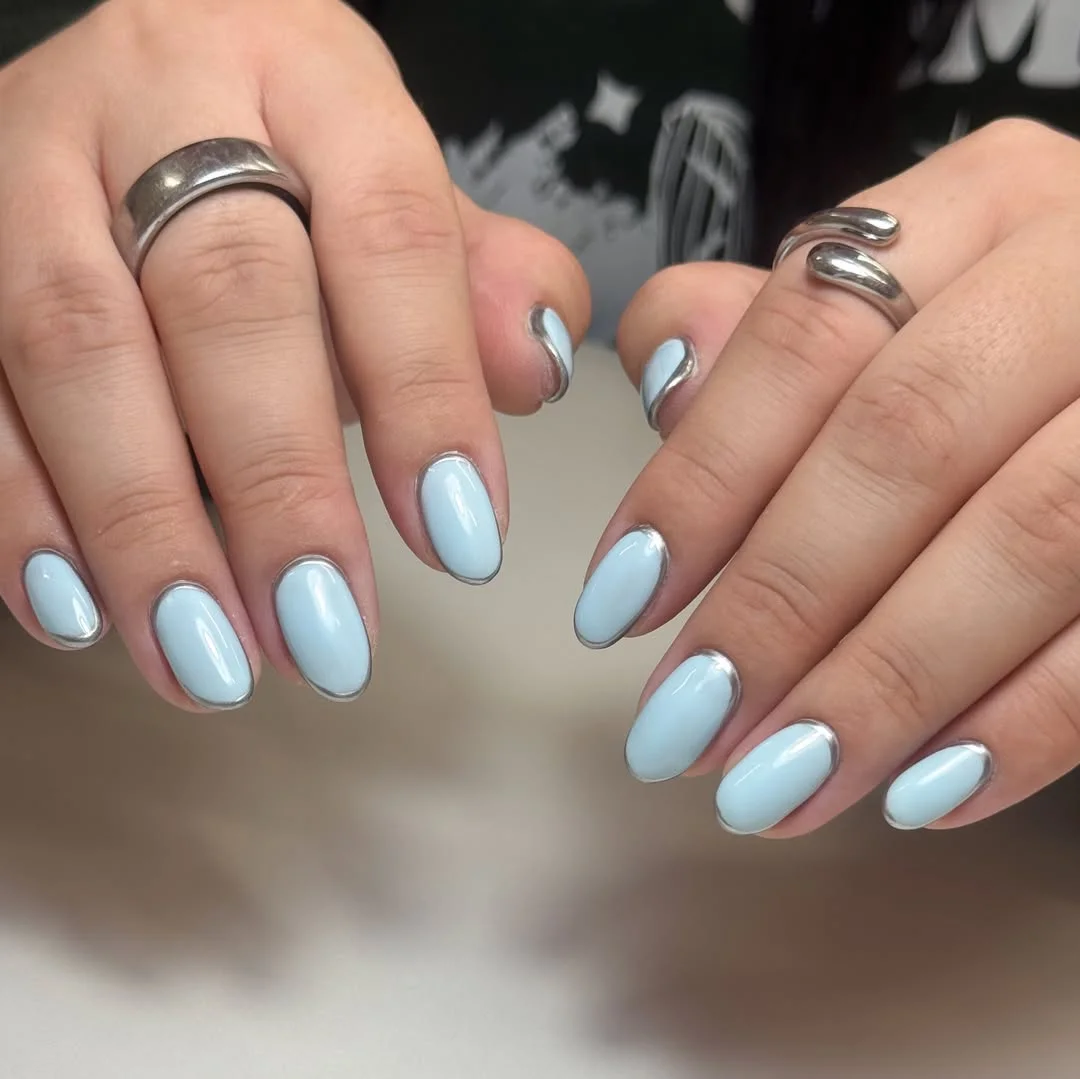 June Nails Ideas 2026 Soft Blue Chrome Outline Nails