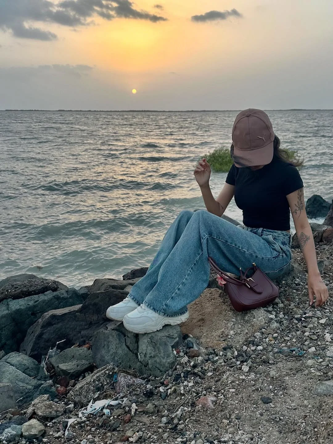 June Outfits Ideas for women 2026 Relaxed Sunset Outfits for Slow Summer Evenings