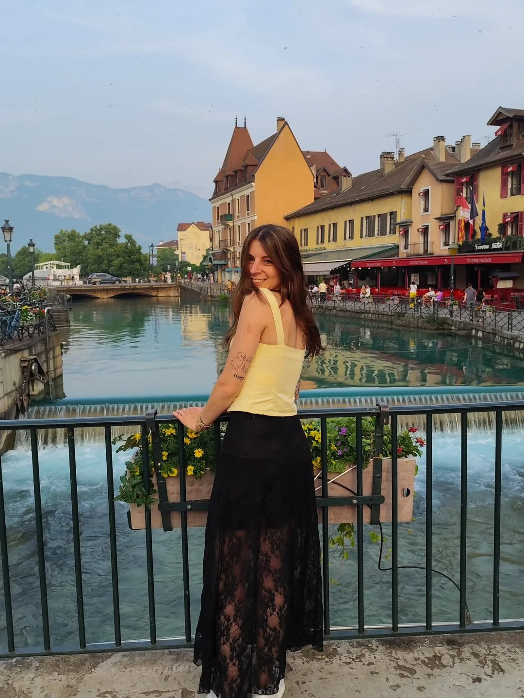 June Outfits Ideas for women 2026 Simple Tank Tops and Lace Skirts for European Summer Energy
