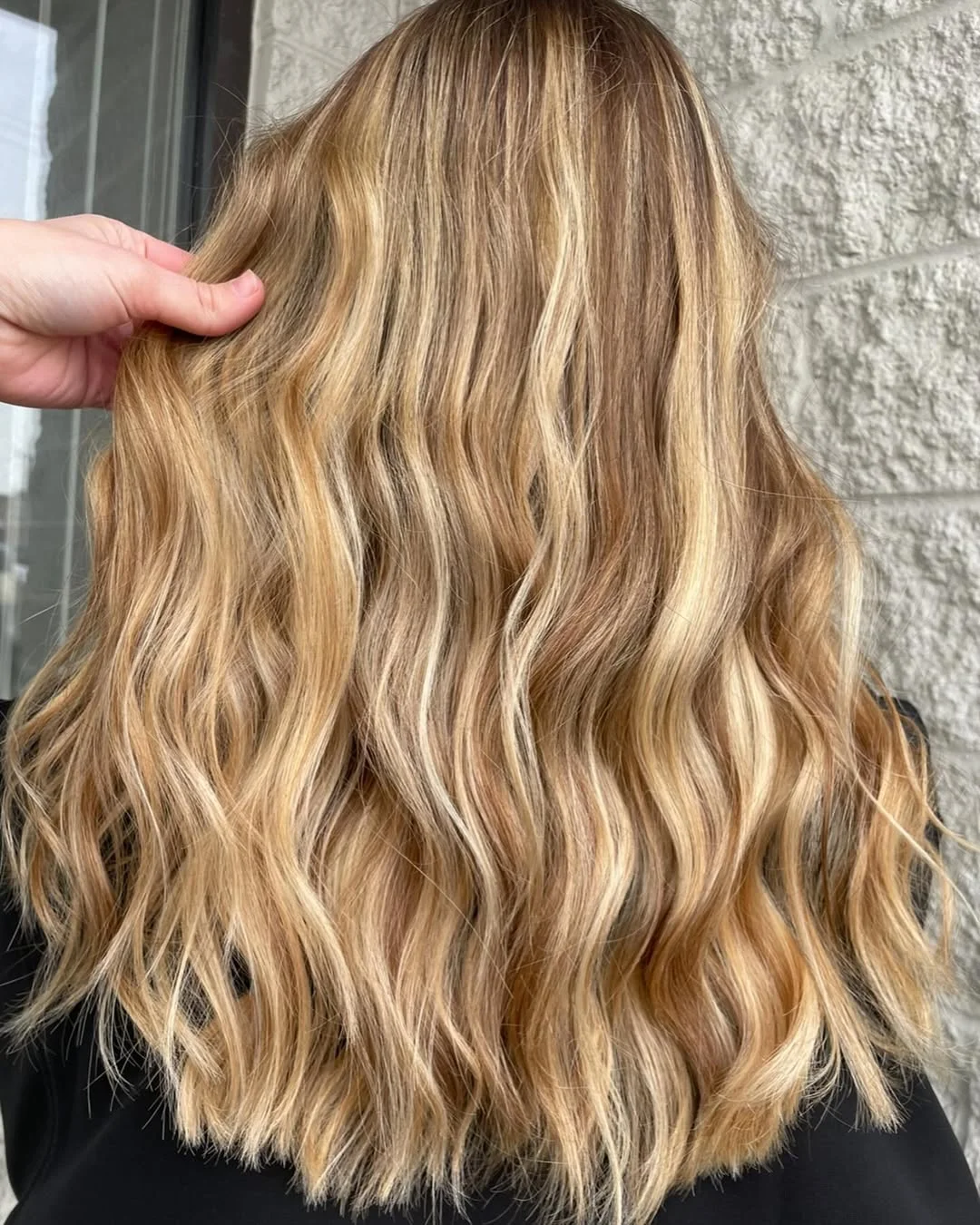 light summer honey blonde hair color 2026 Golden Honey Waves with Soft Sunlit Ribbons
