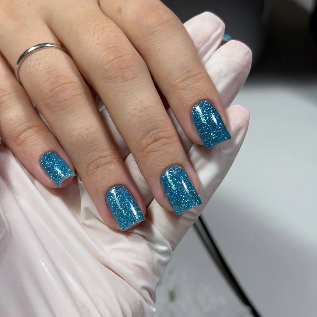 light summer nails 2026 Ocean Shimmer Blue Nails for Cool-Girl Summer Energy