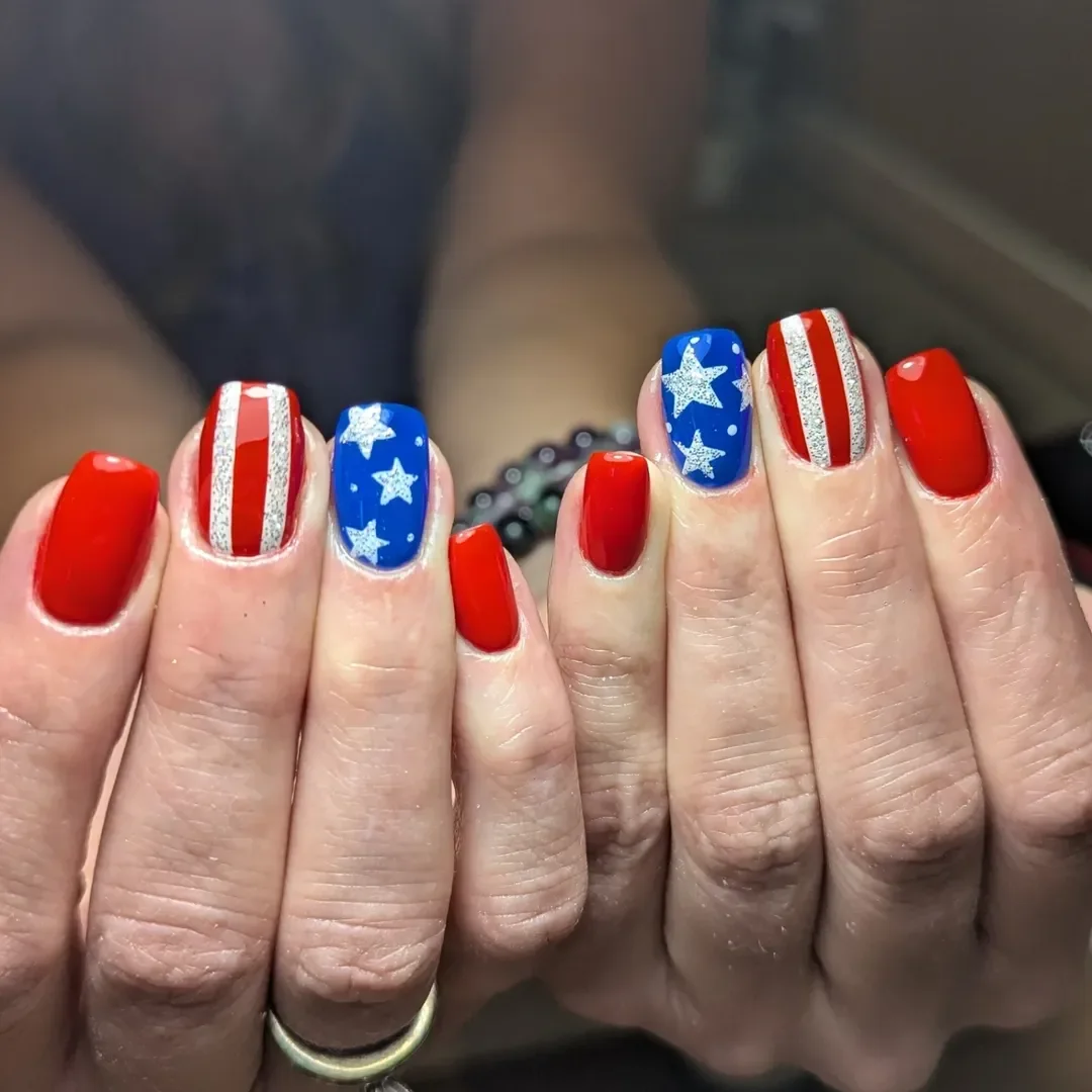 patriotic nails 2026 Classic Sparkling Stars and Stripes for Holiday Weekends