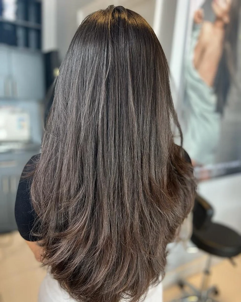 salon summer haircuts for medium hair 2026 Ultra Smooth Long Layered Finish with Subtle Graduation