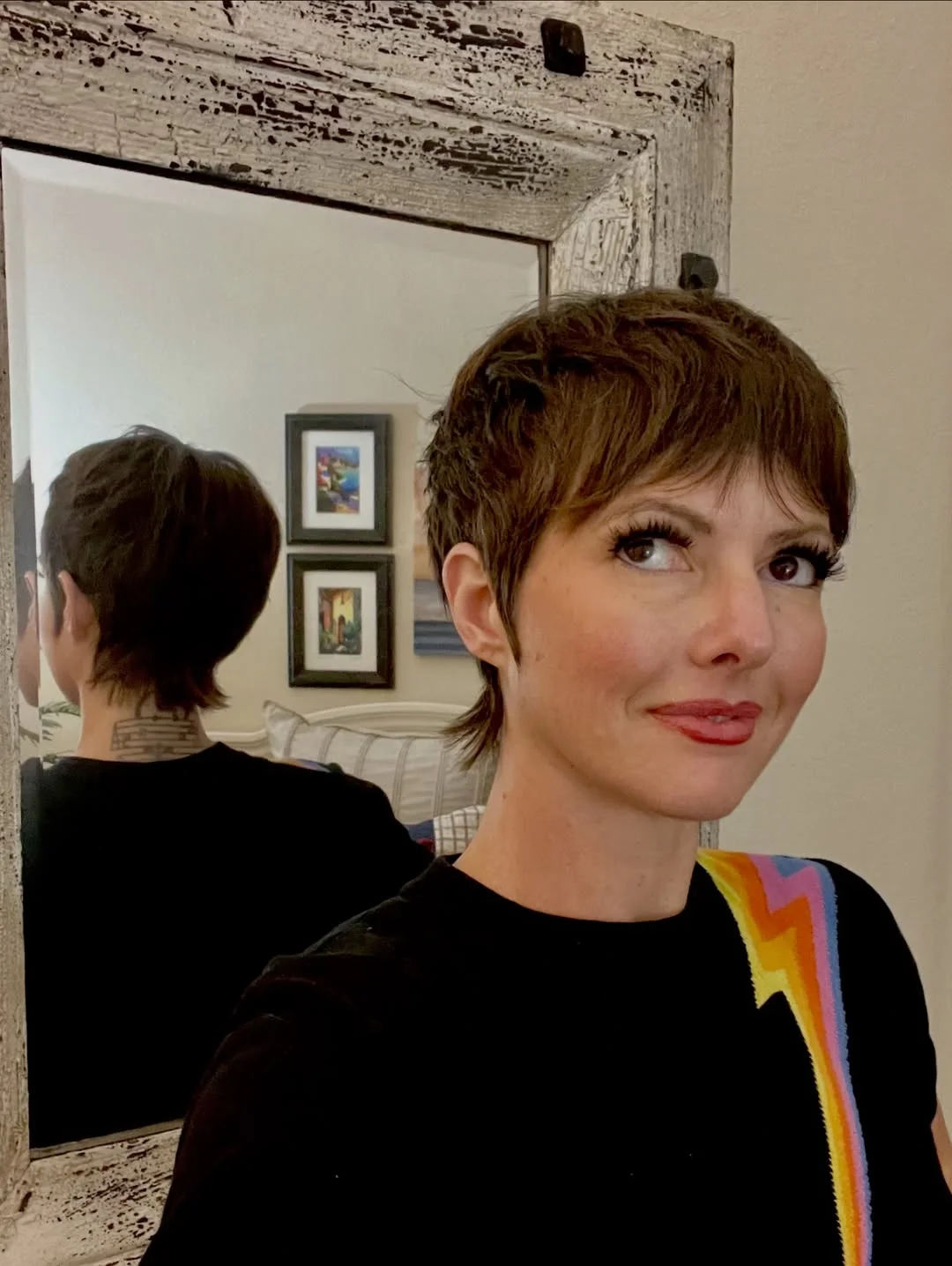 salon summer pixie haircuts 2026 Soft Brunette Pixie With Feathered Summer Texture