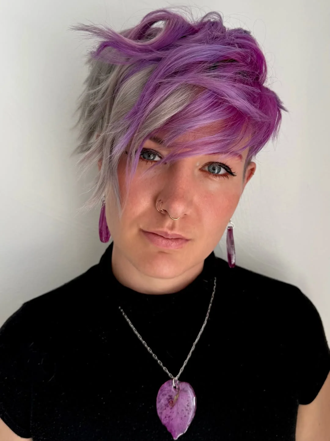 salon summer pixie haircuts 2026 Electric Lavender Pixie With Rock-Chic Volume