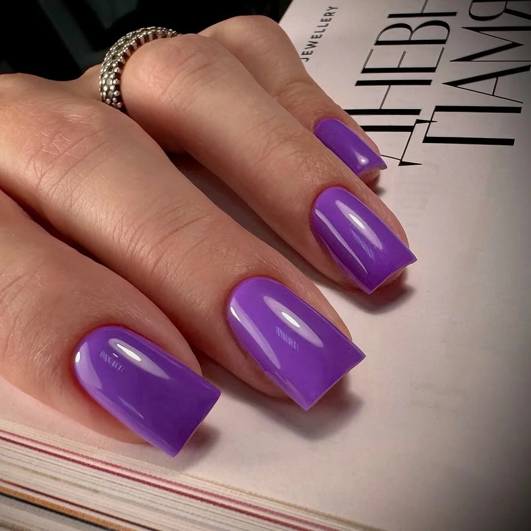 short gel nails summer 2026 Lavender Gloss Nails That Feel Soft But Still Statement-Making