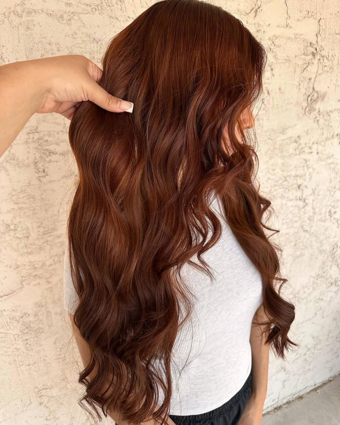 soft summer cowgirl copper hair color 2026 Chocolate Copper Length with Subtle Cinnamon Flow