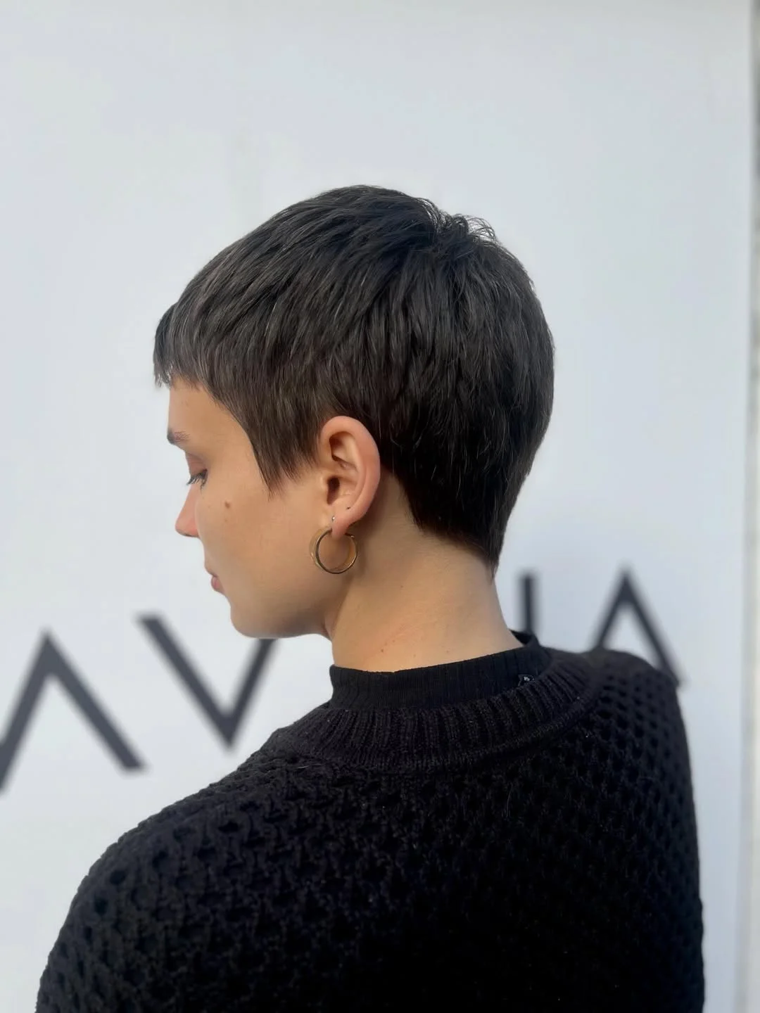 stylish summer haircuts for plus size women 2026 Textured short pixie with clean lines