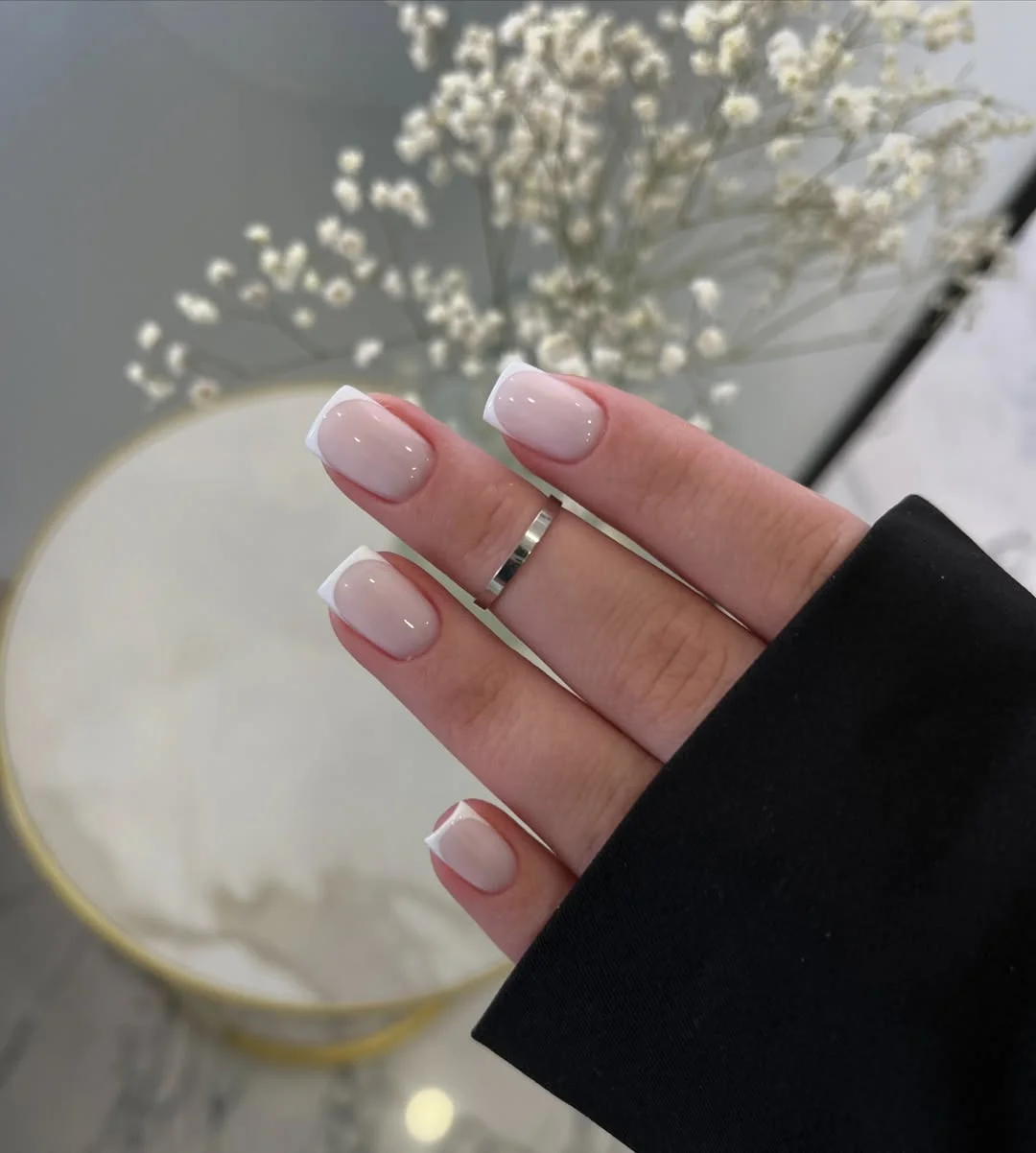summer french tip nails 2026 Short French Tip Nails That Make Minimalism Look Expensive