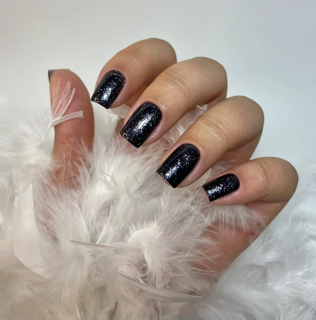 summer glitter nails 2026 Midnight Glitter Nails That Feel Unexpected for Summer