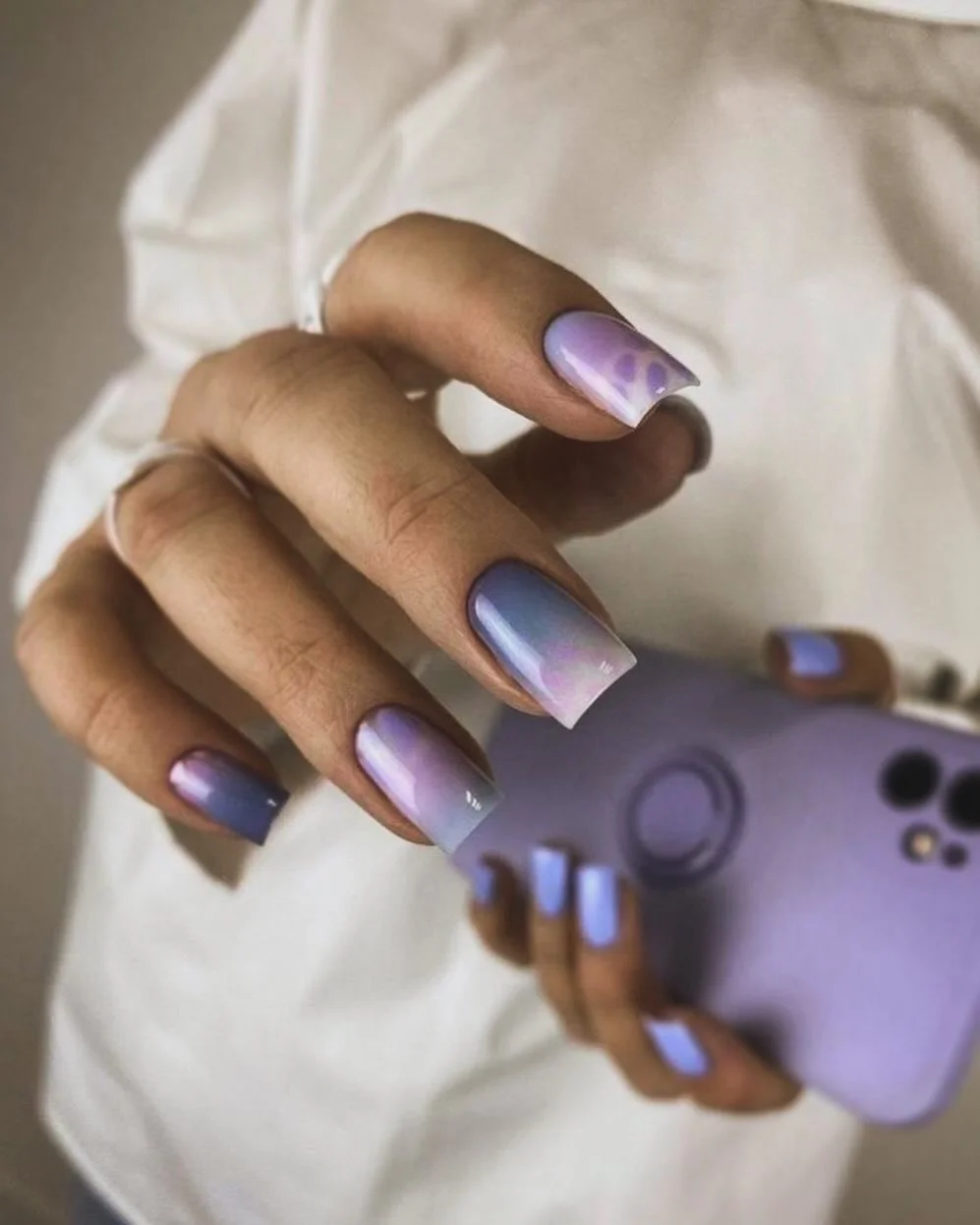 summer manicure color ideas 2026 Lavender Aura Nails With a Soft Chrome Glow