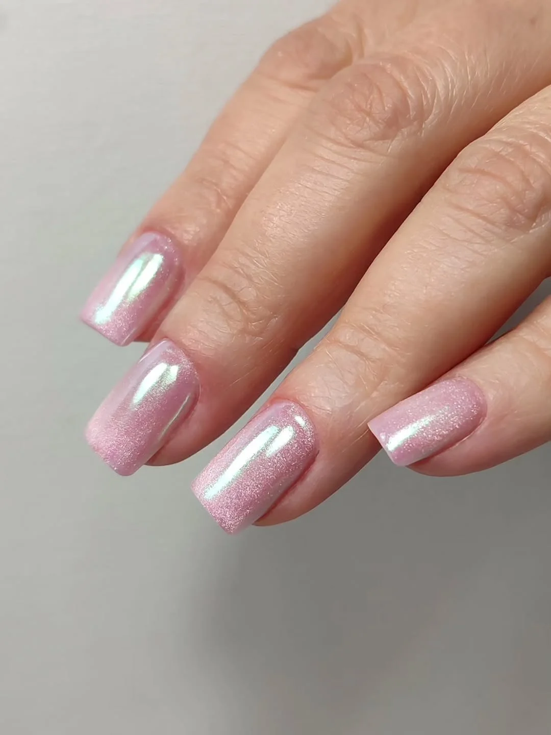 Summer mid nails ideas 2026 Pink Pearl Chrome Glow