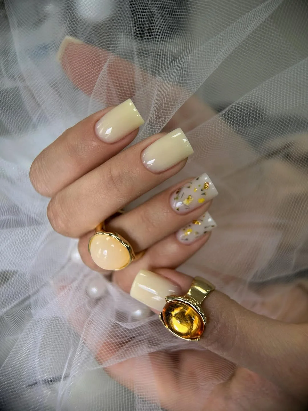 Summer mid nails ideas 2026 Vanilla Cream with Golden Botanical Details