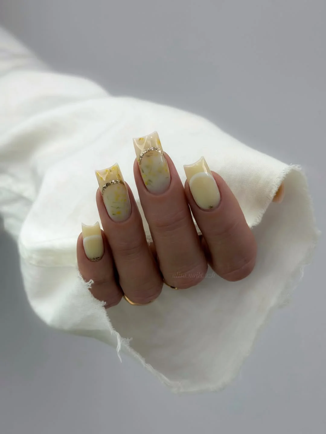summer nail colors 2026 Butter Cream Nails With Soft Gold Details