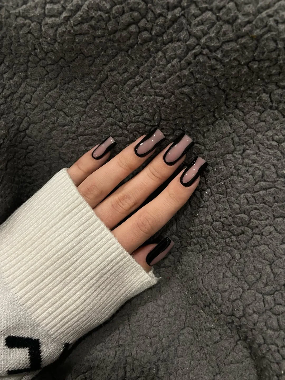 summer nail colors 2026 Glossy Black Outline Nails For Cool Summer Nights