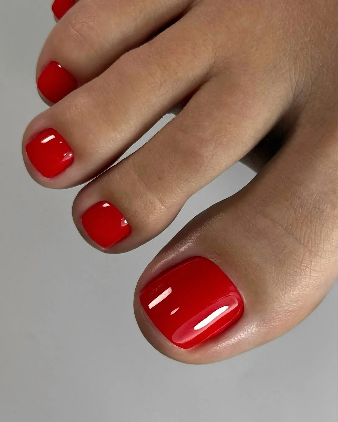 summer toes colors 2026 Classic Hot Red Toes That Never Actually Go Out of Style