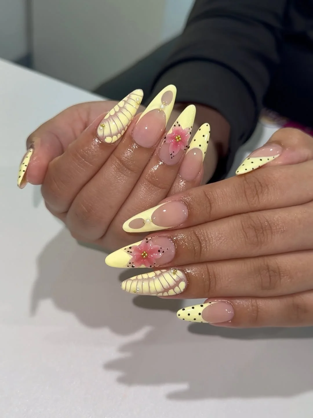 summer vacation nails 2026 Butter Yellow Floral Nails With Soft Vacation Romance