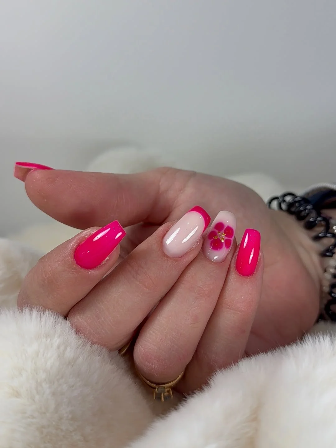 summer vibrant nails summer 2026 Hot Pink Floral Nails That Feel Straight Out Of Vacation Season