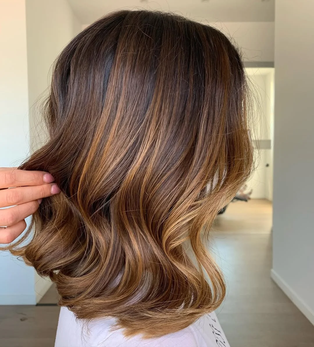 toffee summer honey brown hair color 2026 Toffee Balayage Bob With Creamy Honey Contrast