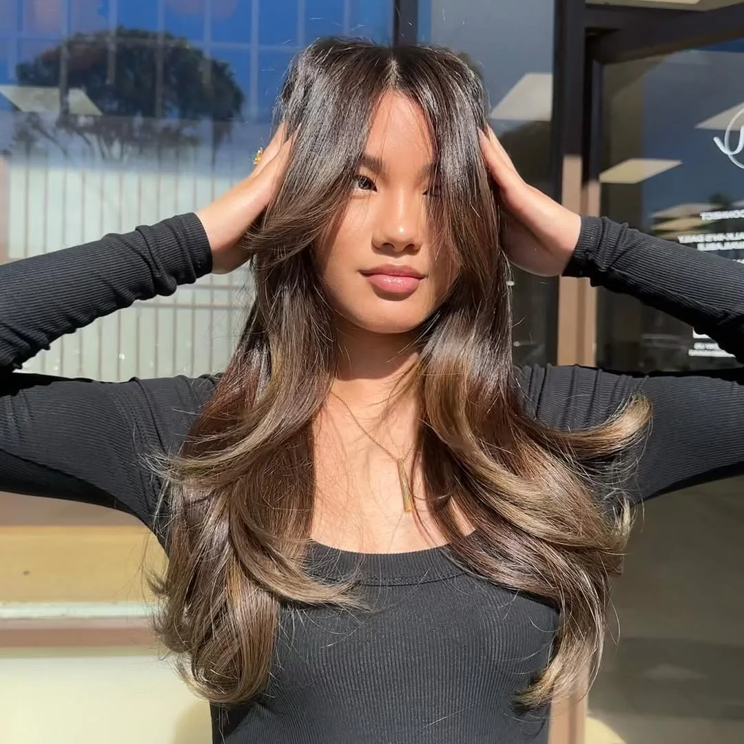 toffee summer honey brown hair color 2026 Sunlit Toffee Layers With Glossy Honey Movement